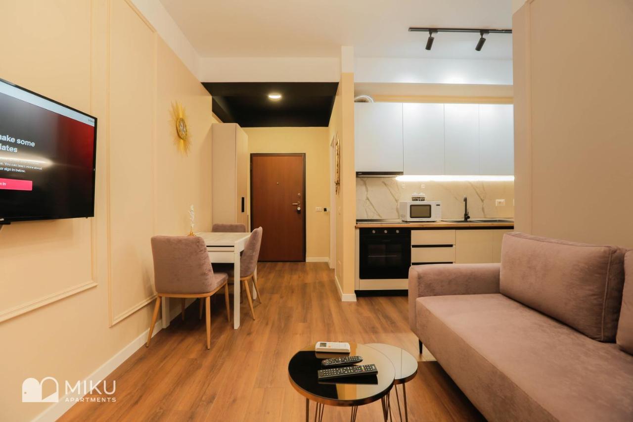 Miku Apartment - Perfect 1Bedroom At Komuna E Parisit Tiranë Luaran gambar
