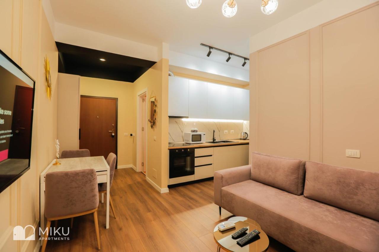 Miku Apartment - Perfect 1Bedroom At Komuna E Parisit Tiranë Luaran gambar