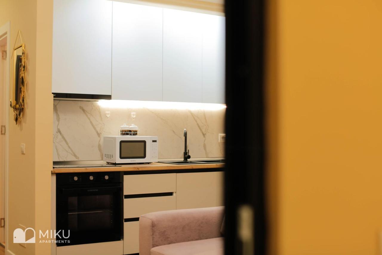 Miku Apartment - Perfect 1Bedroom At Komuna E Parisit Tiranë Luaran gambar