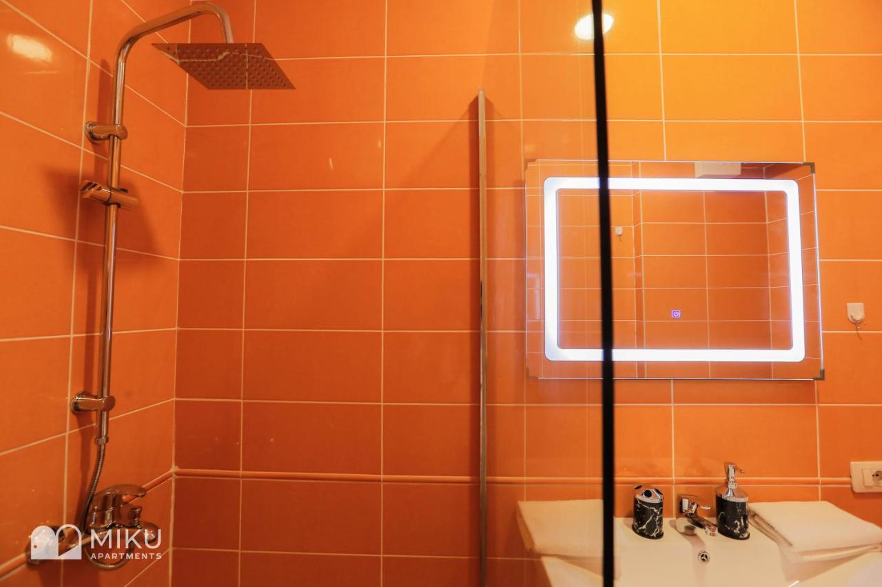 Miku Apartment - Perfect 1Bedroom At Komuna E Parisit Tiranë Luaran gambar