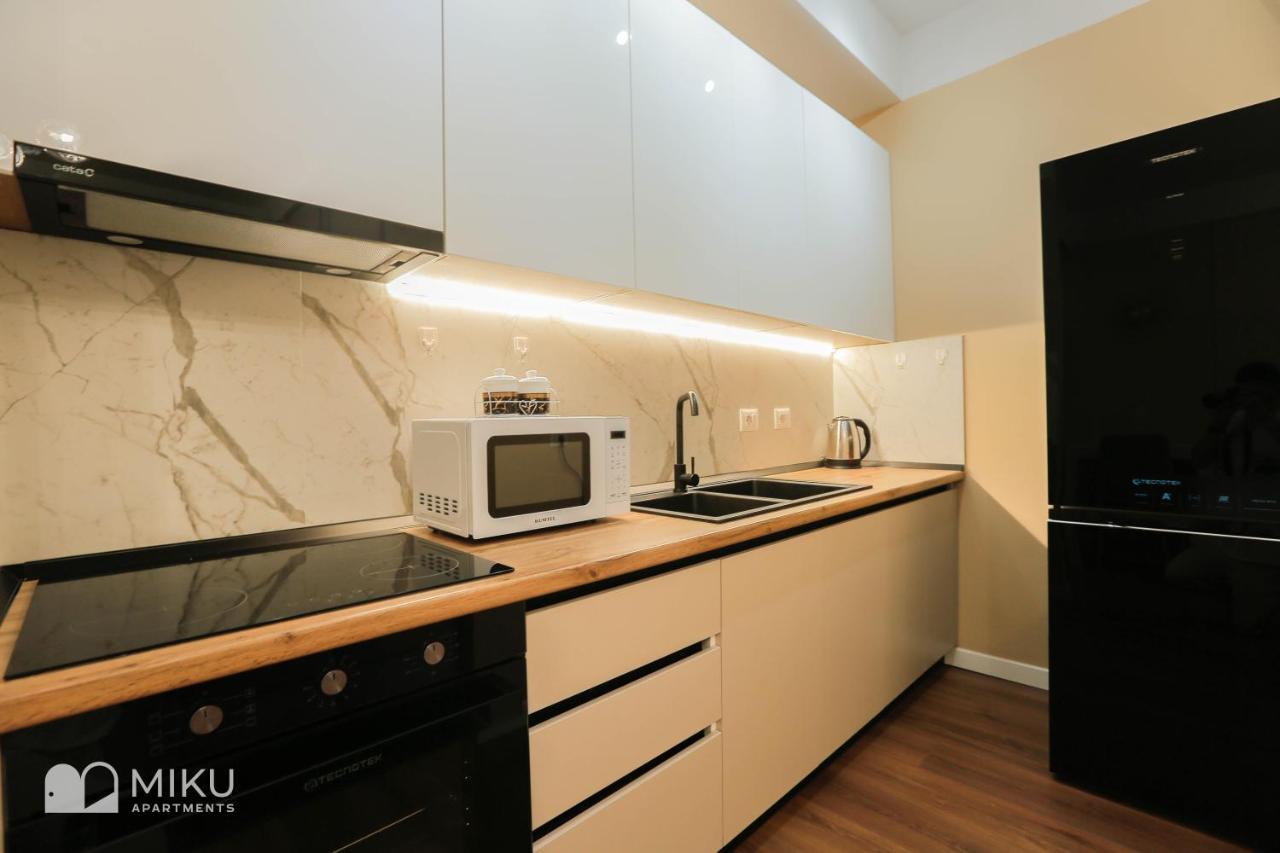 Miku Apartment - Perfect 1Bedroom At Komuna E Parisit Tiranë Luaran gambar